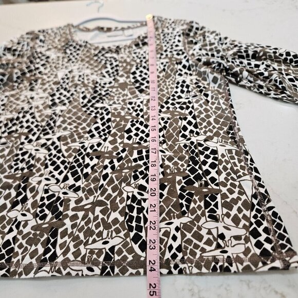 Chico's Weekends Safari Giraffe Animal Print Top Size 2 Large Brown - Picture 7 of 8